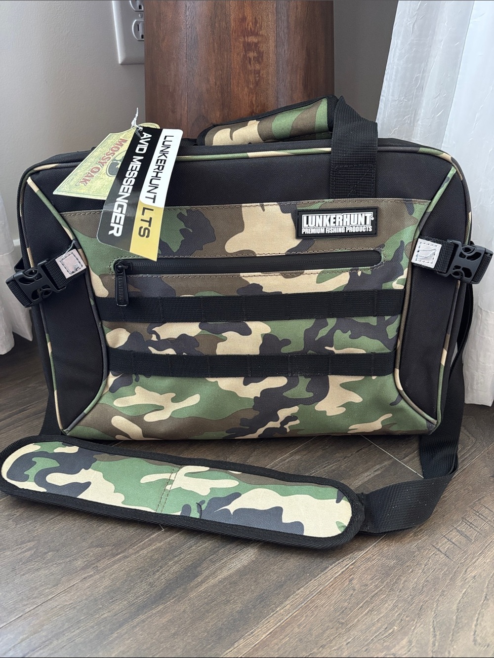 Lunkerhunt LTS AVJD Messenger Bag,tackle storage,Mossy Oak,Fishing water resist